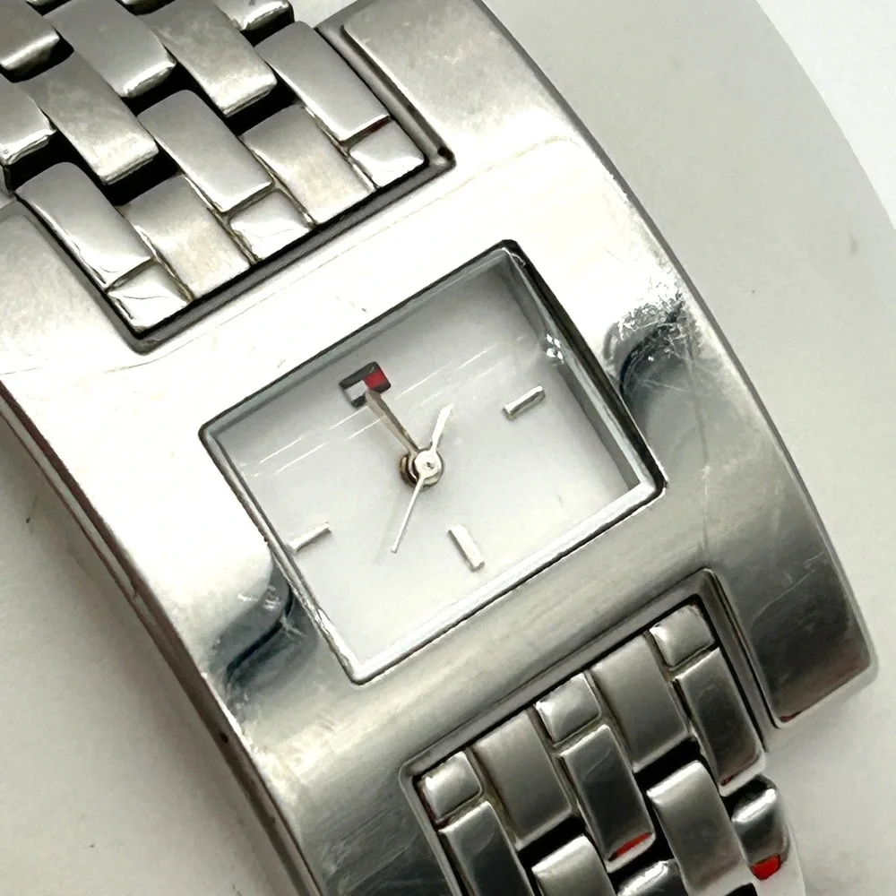 Tommy Hilfiger Watch TH.156.3.14.1105 Womens Silver White Vintage Y2K Good